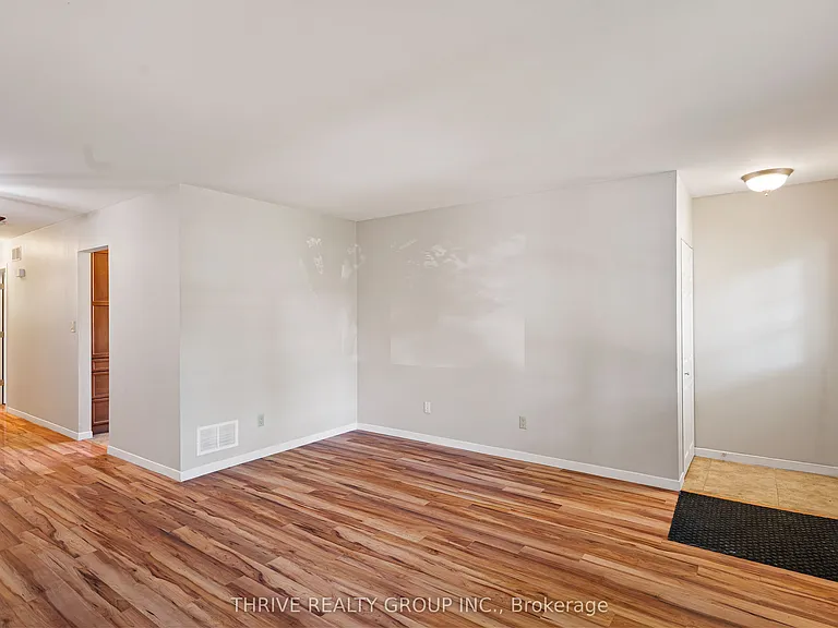 624 Mornington Ave — Photo 7