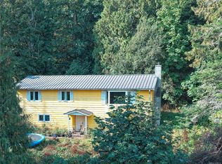 190 Grantville St, Saltspring Island, BC V8K 1P1