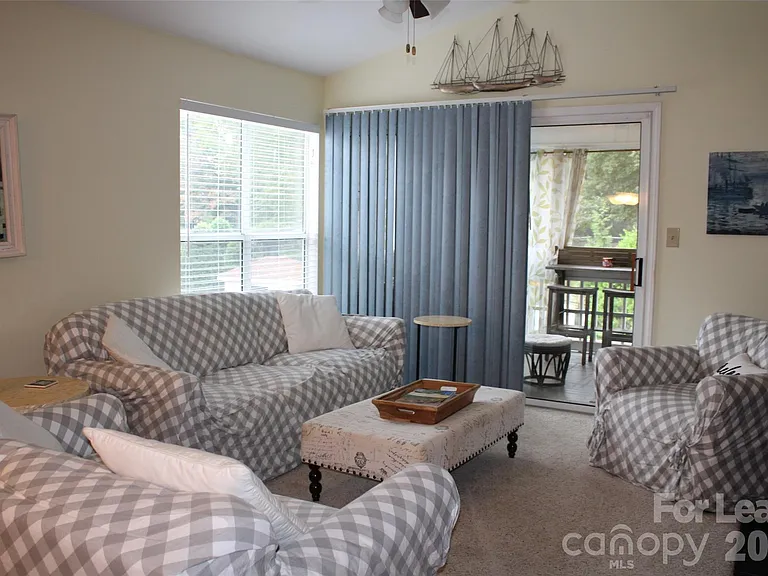 763 Southwest Dr — Photo 12