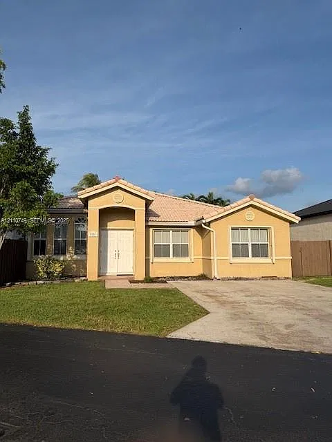 8327 SW 163rd Ave