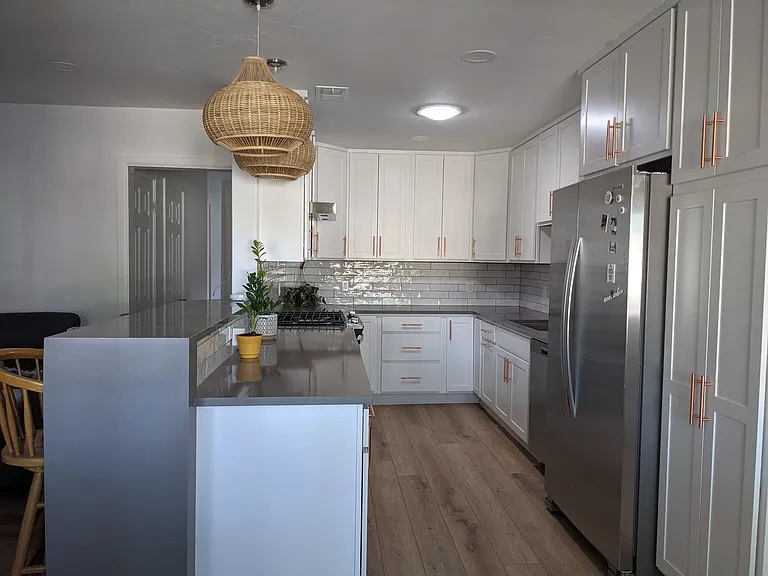 3004 Greyling Dr — Photo 2
