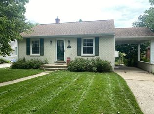 2024 S Walnut St, Springfield, IL 62704