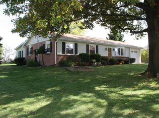 409 Orchard Ln, Mechanicsburg, PA 17055