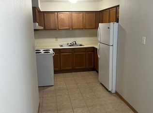 804 20th St NW #1, East Grand Forks, MN 56721