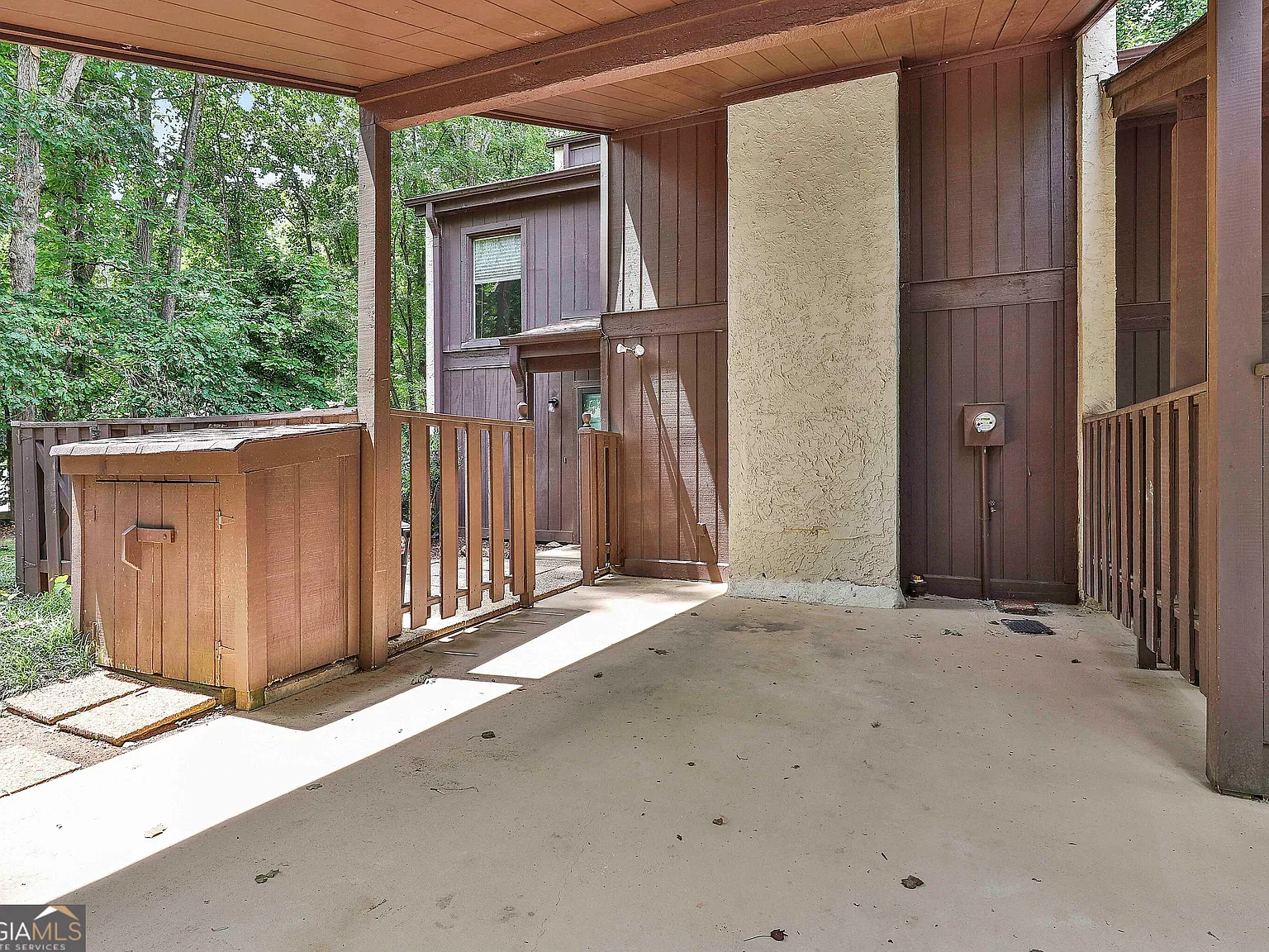 3 bed, 2.5 bath, 1774 sqft, $2,100 — Photo 3