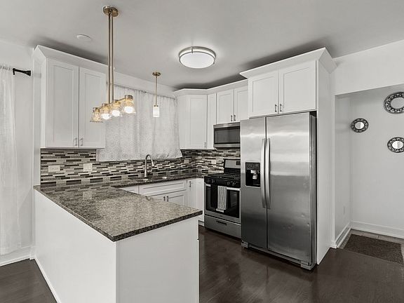 5th image of 9133 S Racine Ave