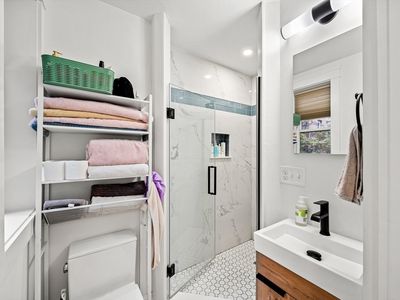 33 Irving St APT 4, Boston, MA, 02114