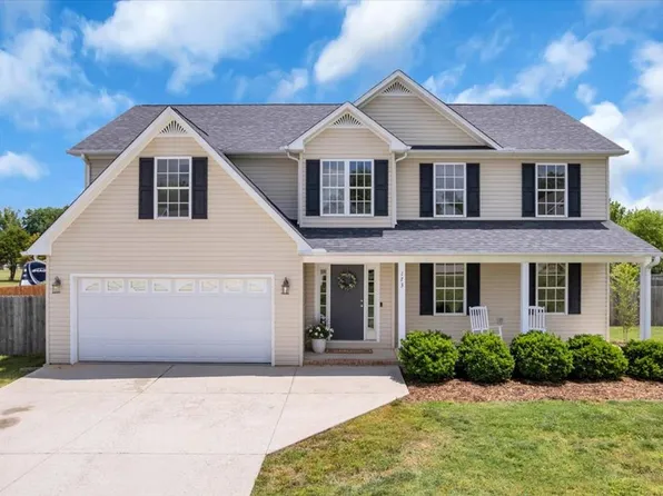 173 W Southwest Minster Dr, Baxter, TN 38544