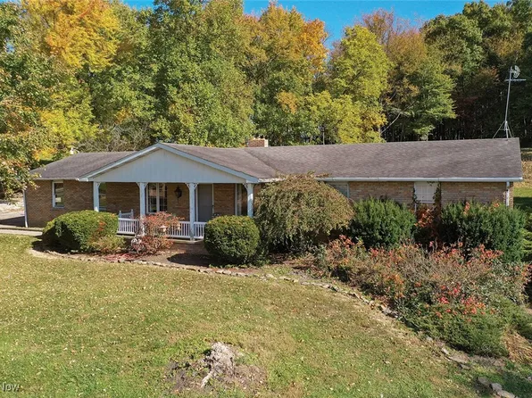 10076 Andora Rd NE, East Rochester, OH 44625