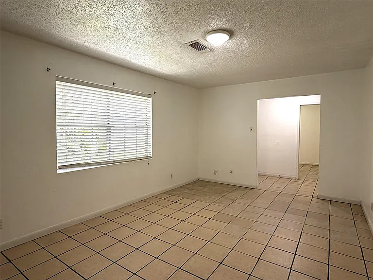 8842 Barton St — Photo 4