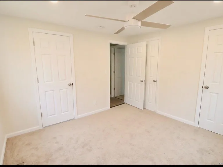 89 Lynbrook Dr — Photo 14