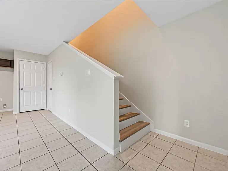 14774 Bowie Ln — Photo 8