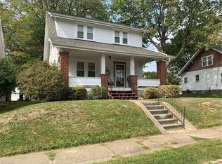 215 Wise Ave NE, North Canton, OH 44720