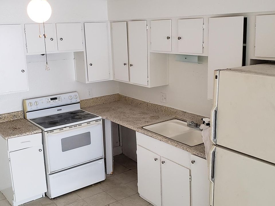 1st image of 1709 W Peoria Ave