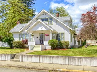 256 NE Savage St, Grants Pass, OR 97526