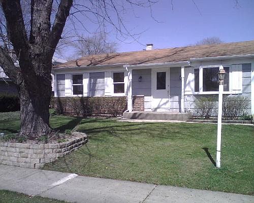 1st image of 648 N Armitage Ave