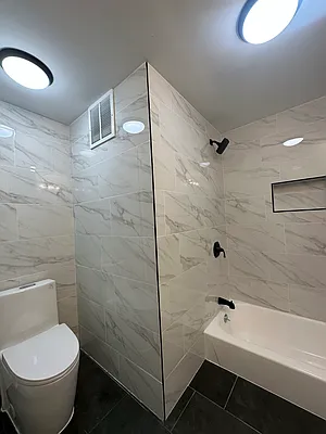 Rented by Peter R. Hungerford, LREB | media 24