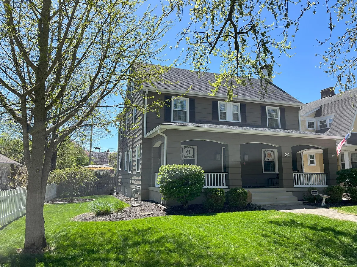 Building Photo - 24 Spirea Dr