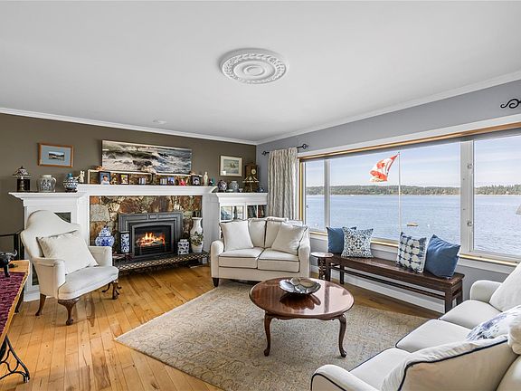 5th image of 363 Chemainus Rd