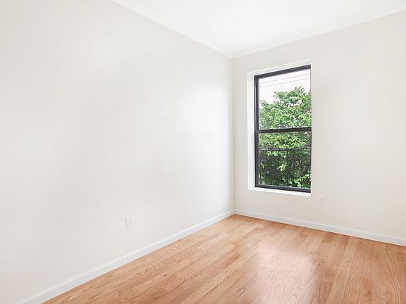 5th image of 599 Vanderbilt Ave #1