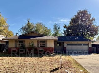 8120 NW 29th St, Bethany, OK 73008
