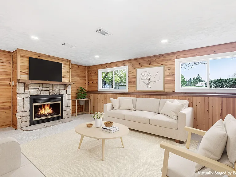 W309S10340 Knoll Ct — Photo 9