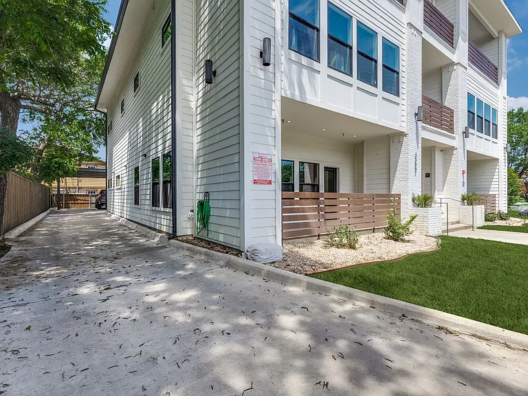 The Fairmount at Magnolia — Photo 57