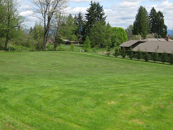 1+Acre of manicured land