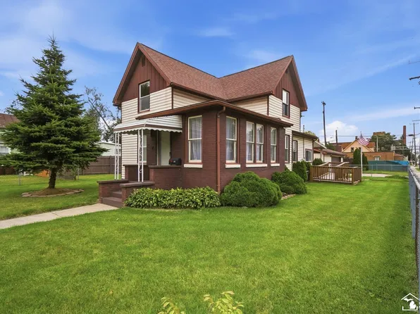 943 E 4th St, Monroe, MI 48161