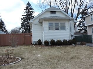 124 Oakland Ave, Elmhurst, IL
