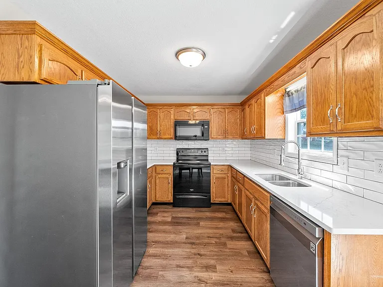 680 Foxfield Dr — Photo 11
