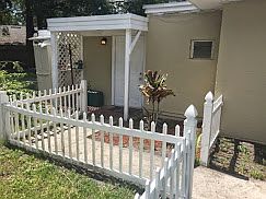 3rd image of 4613 Goddard Ave