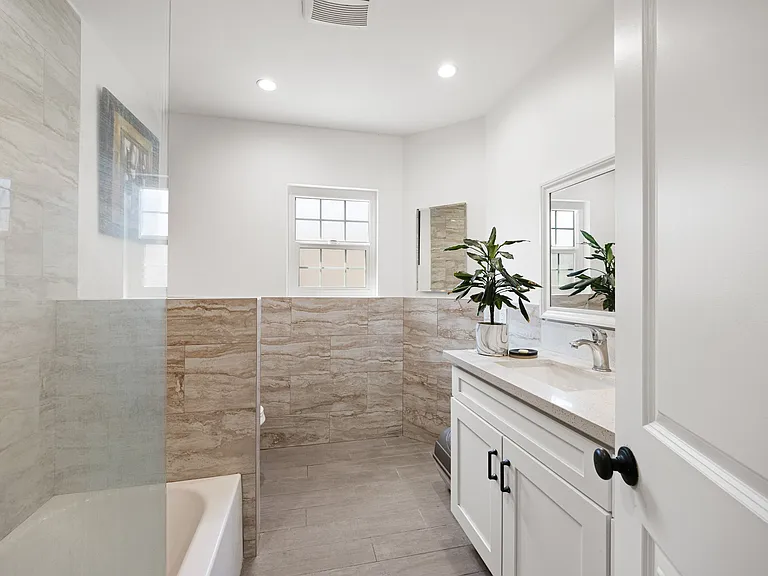 5655 Natick Ave — Photo 16