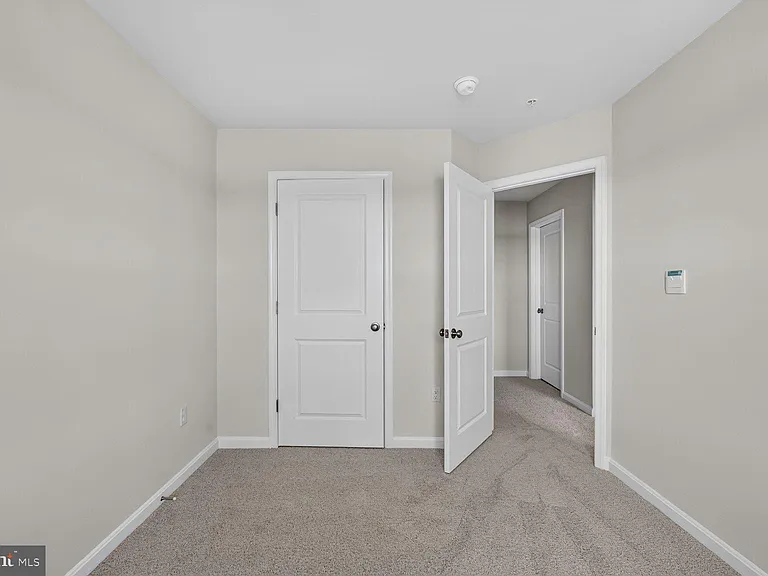 27 Merion Ave — Photo 10