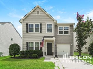 11215 Breezehill Ln, Charlotte, NC 28262