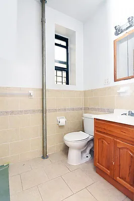 Rented by Bohemia Realty Group | media 12