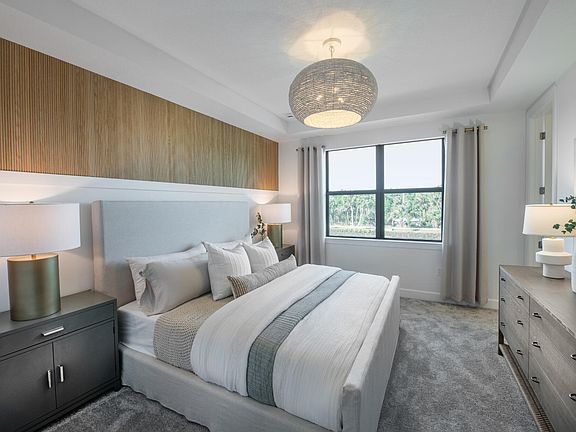 5th image of 7645 SW Lucy Ln