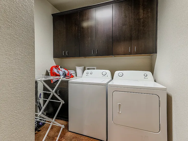 3144 Sandage Ave — Photo 21