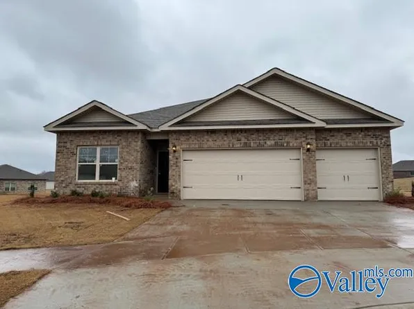 7007 NW Straightway Ct, Huntsville, AL 35806