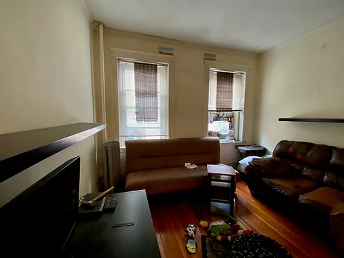55 Queensberry St #4 Photo 1