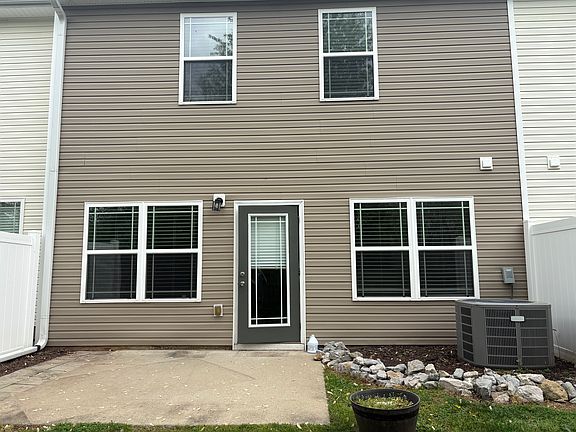 2nd image of 1130 Somerset Springs Dr