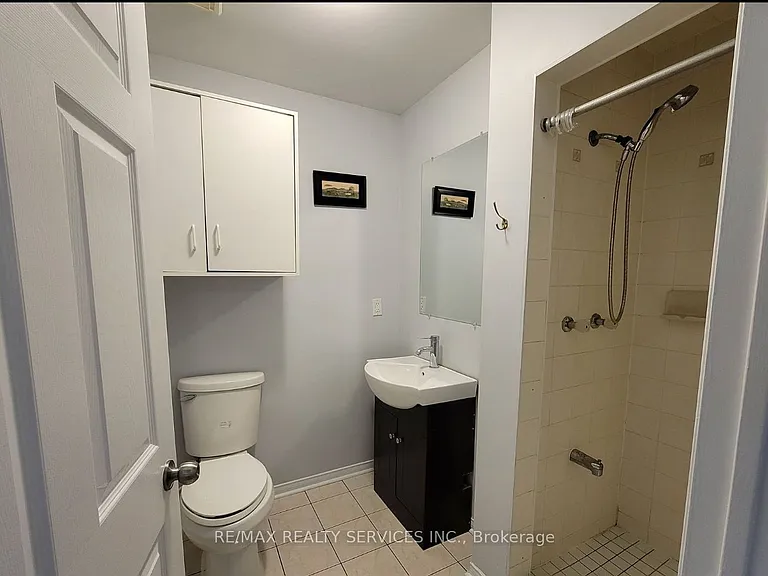 27 Letty Ave — Photo 4