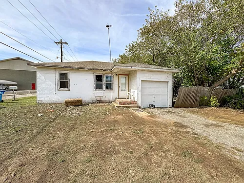 515 N Hough Ave Photo 1