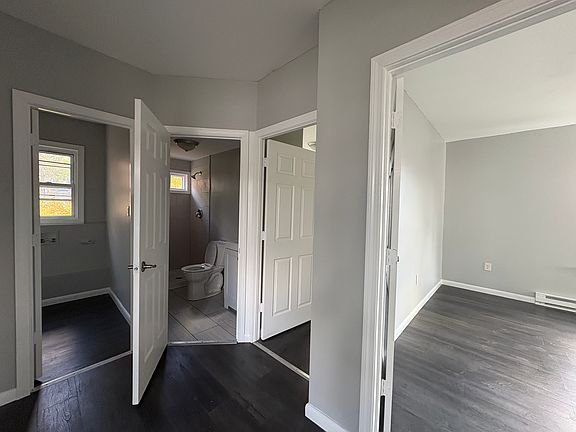 4th image of 56 Vine St #2C
