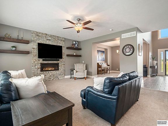 5th image of 12354 Caspian Dr