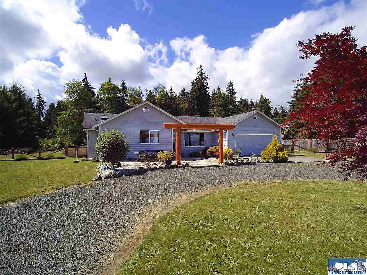 132 Westwind Dr photo 1