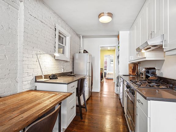 4th image of 713 Washington St APT 6