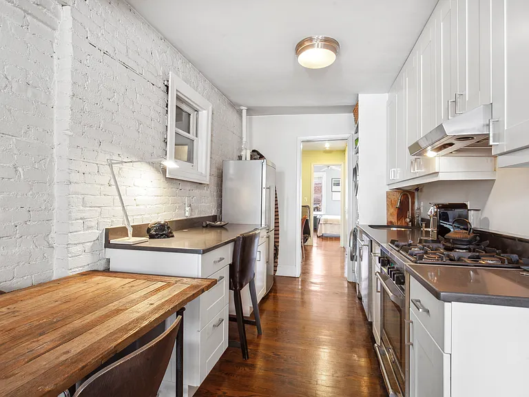 713 Washington St #6 — Photo 4