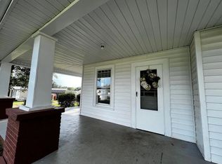 6 New Dunham Bridge Rd, Greenville, SC 29611