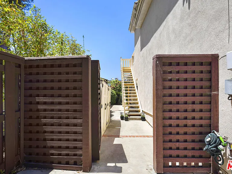 29355 Heathercliff Rd #GUESTHOUSE — Photo 22